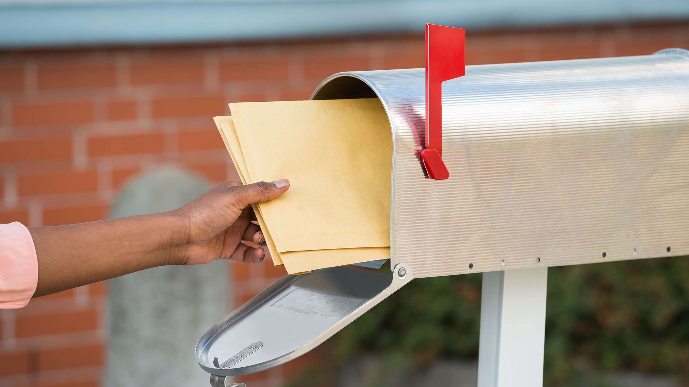 Engage Your Customers With Direct Mail-In North York, ON